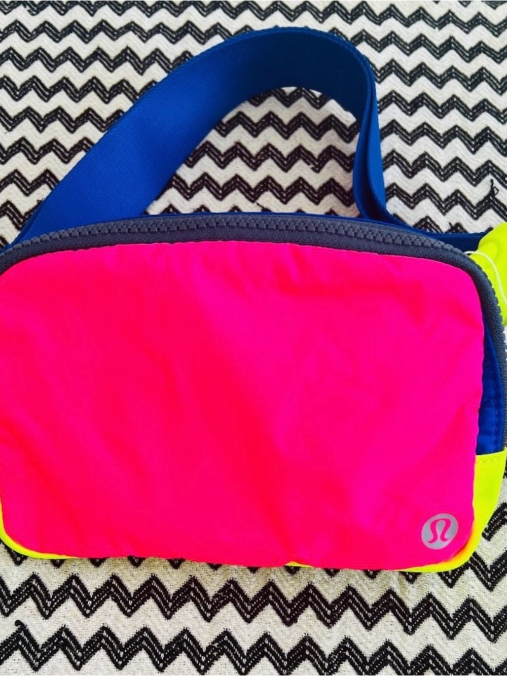 NWT Pink Highlight lululemon Everywhere Belt Bag (EBB) 1L